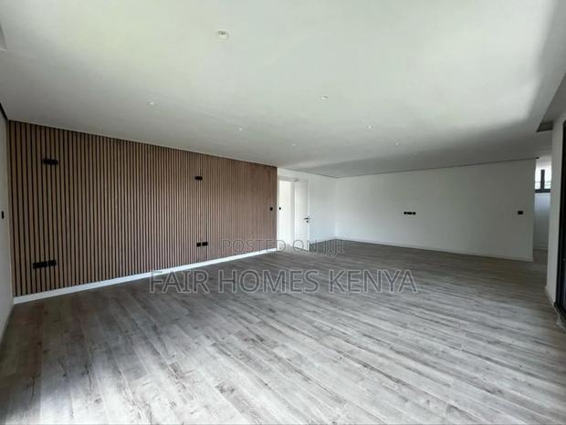 5bdrm Townhouse/Terrace in Chalbi Drive, Lavington for sale