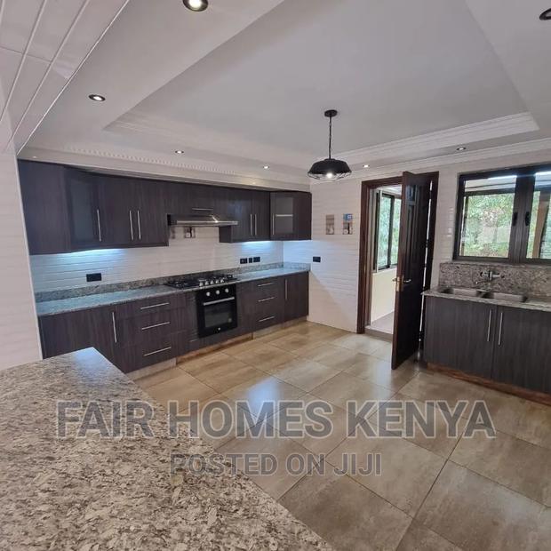 4bdrm Townhouse / Terrace in Kanjata Road, Lavington for rent