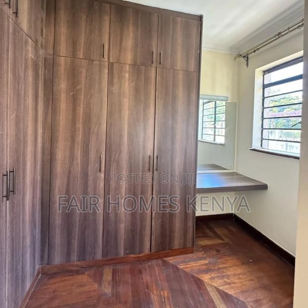 5bdrm Townhouse/Terrace in Convent Drive, Lavington for sale