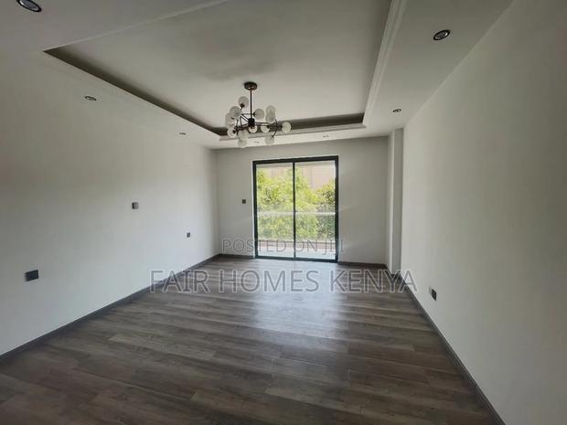 4bdrm Apartment in Valley Arcade, Lavington for sale