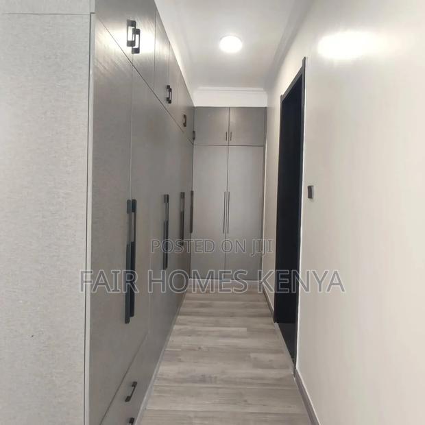 3bdrm Apartment in Othaya Road, Lavington for sale