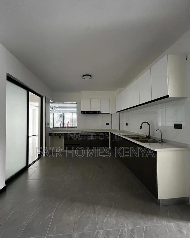 3bdrm Apartment in Othaya Road, Kileleshwa for rent