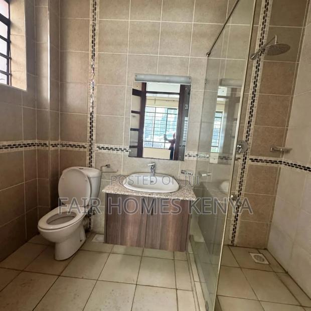 5bdrm Townhouse/Terrace in Convent Drive, Lavington for sale
