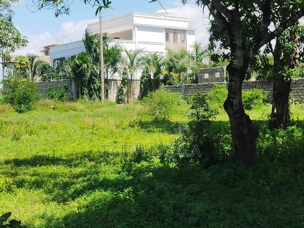 1/8 Acre Plot in Bamburi JCC With Title Deed at 3.5m