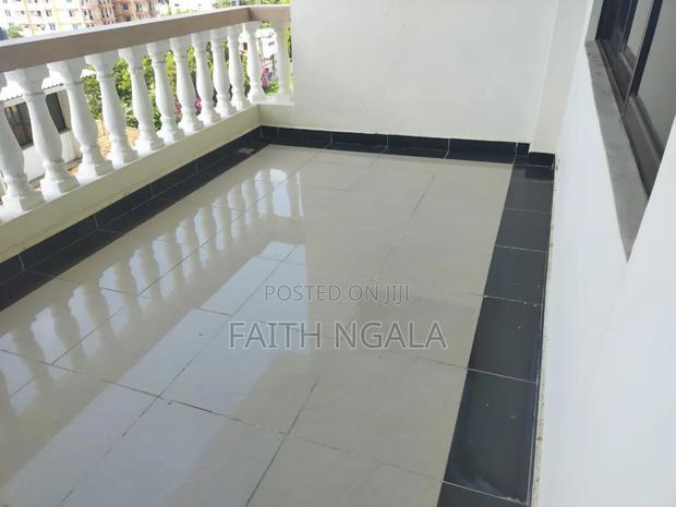 3bdrm Apartment in Kizingo for sale