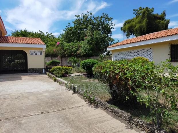 4bdrm Bungalow in Nyali for sale