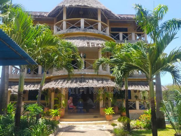 6bdrm House in Nyali Area for sale