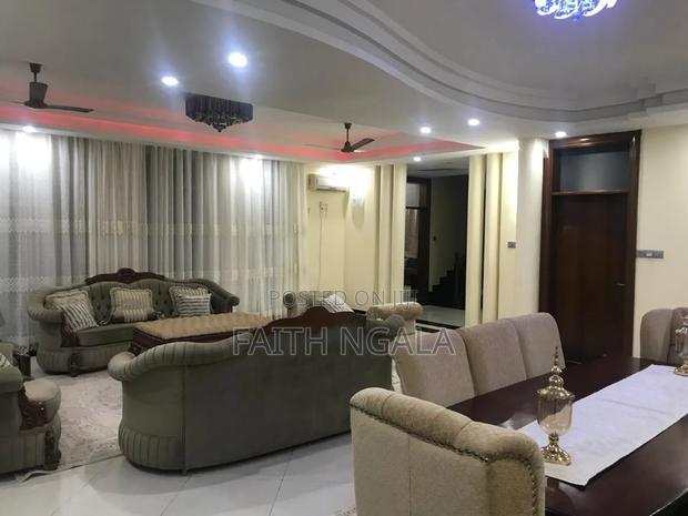 5bdrm Maisonette in Nyali for sale
