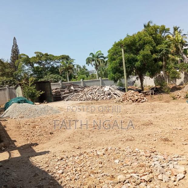 For Sale 1/2acre in Nyali