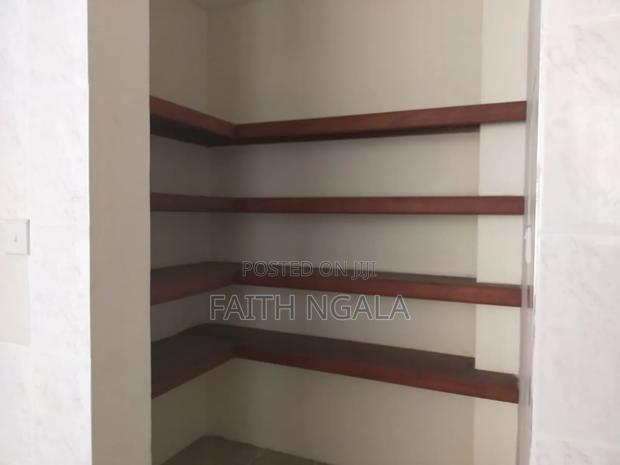 3bdrm Apartment in Kizingo for sale