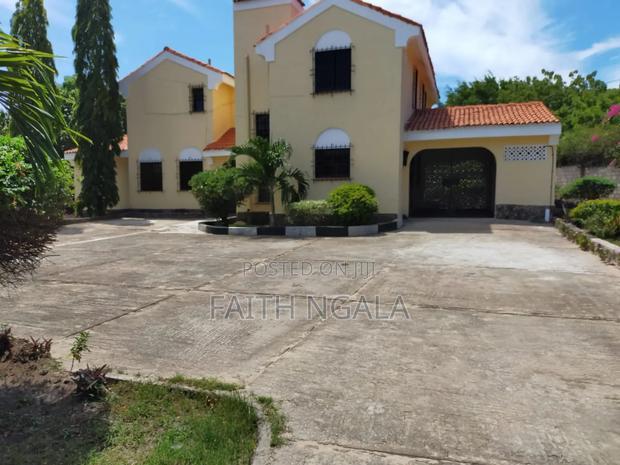 4bdrm Bungalow in Nyali for sale