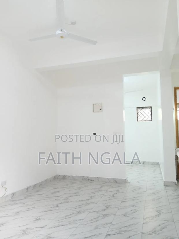 2 Rooms With Bathroom Toilet for Sale at 5.5m Negotiable