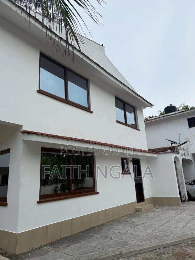 5bdrm Maisonette in Nyali for rent