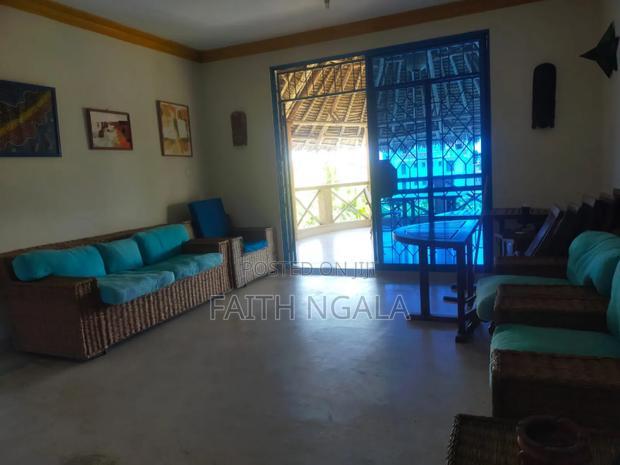 6bdrm House in Nyali Area for sale