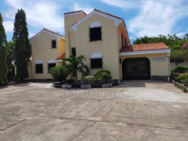 4bdrm Bungalow in Nyali for sale
