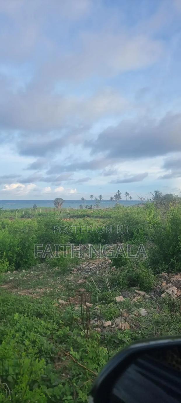 For Sale 4acres on 2nd Row From the Beach Kikambala