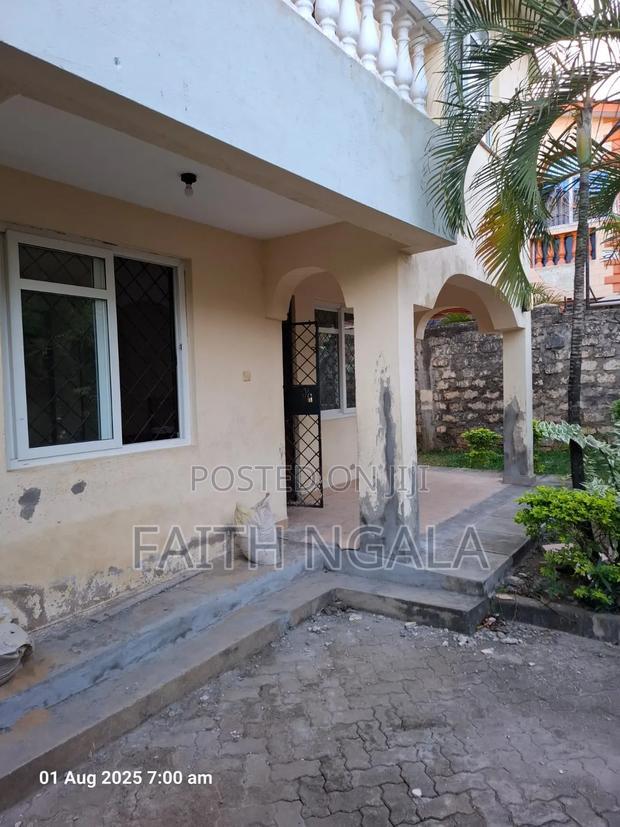 3bdrm Mansion in Bombolulu for rent