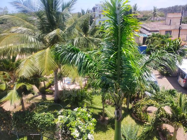 6bdrm House in Nyali Area for sale