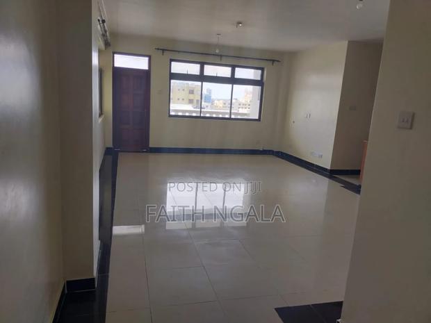 3bdrm Apartment in Kizingo for sale
