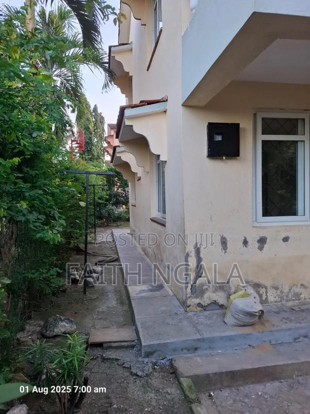 3bdrm Mansion in Bombolulu for rent