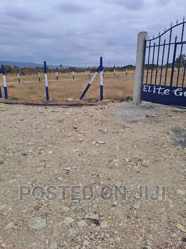 Affordable Plots in Koma Mw^