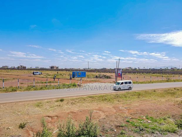 Commercial Plots Touching the Tarmac