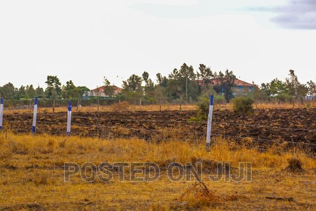 Buy and Build Plots in Kamulu From