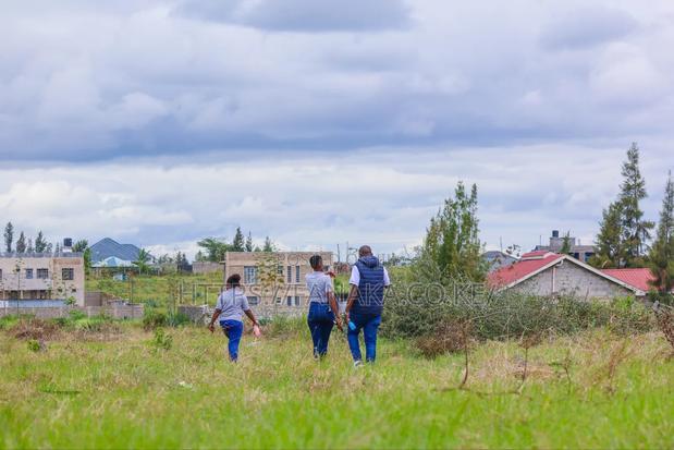 Syokimau Plots Near Tarmac, Ww^