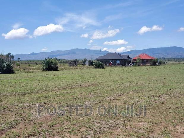 1/8 Acre Serviced Plots in Kamulu.