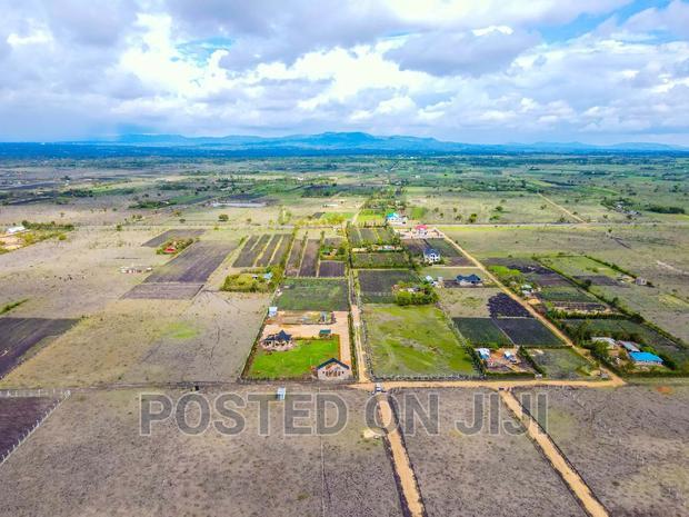 Exclusive Plots in Koma