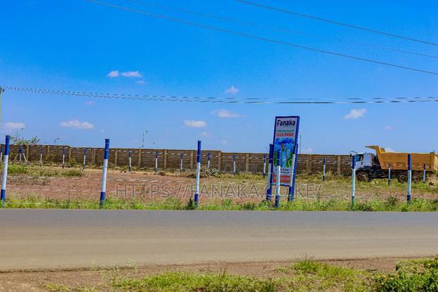Commercial Plots Touching the Tarmac