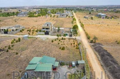 Plots in Kamulu for Sale