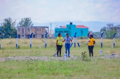 50 by 100 Plots in Katani Syokimau Ww^