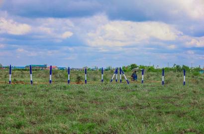 Ready to Build Plots in Kamakis/Gikumari