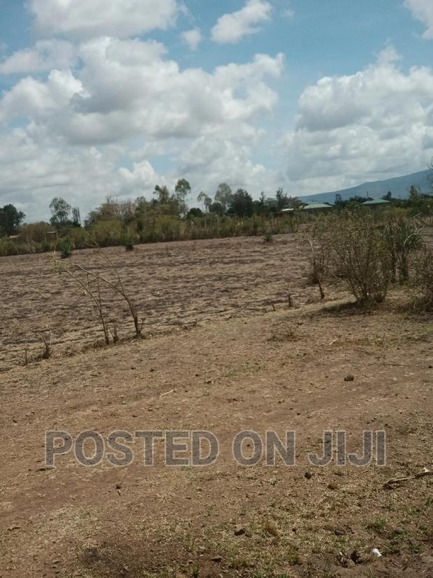 Plots for Sale 2km From Tarmac