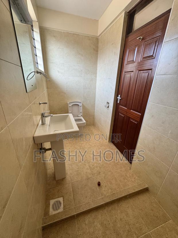 5bdrm Apartment in Syokimau, Gateway Mall Area for sale
