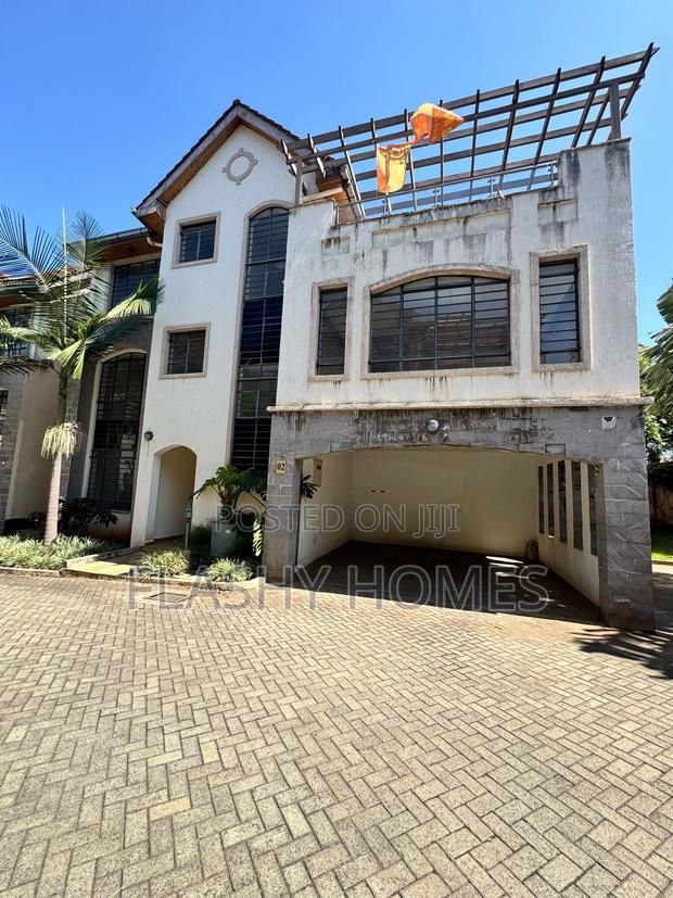 5bdrm Townhouse/Terrace in Lavington, Maziwa for sale