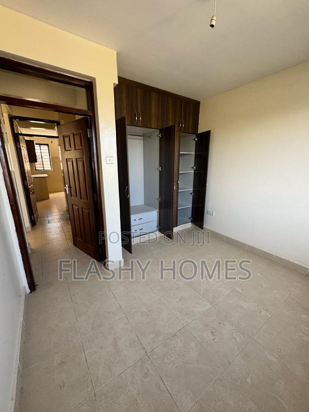 5bdrm Apartment in Syokimau, Gateway Mall Area for sale