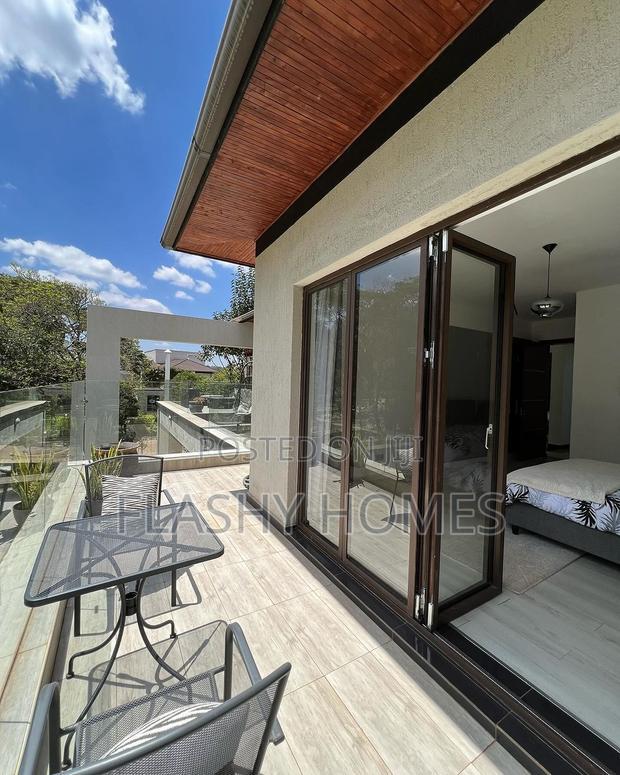 5bdrm Villa in Hardy for sale