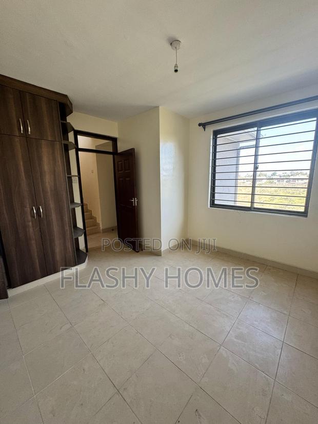 5bdrm Apartment in Syokimau, Gateway Mall Area for sale