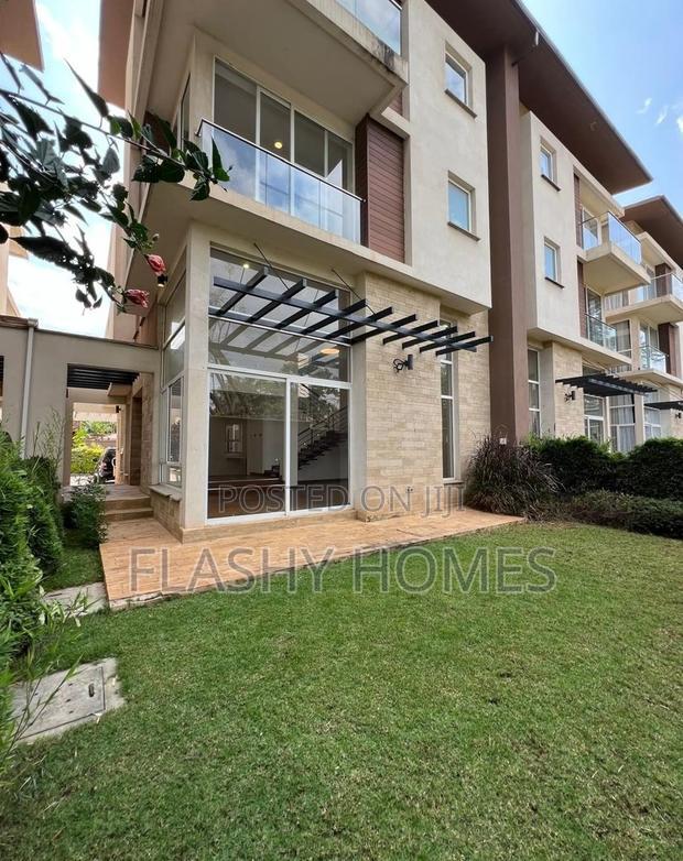 4bdrm Villa in Valley Arcade for sale