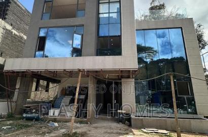 5bdrm Villa in Valley Arcade for sale