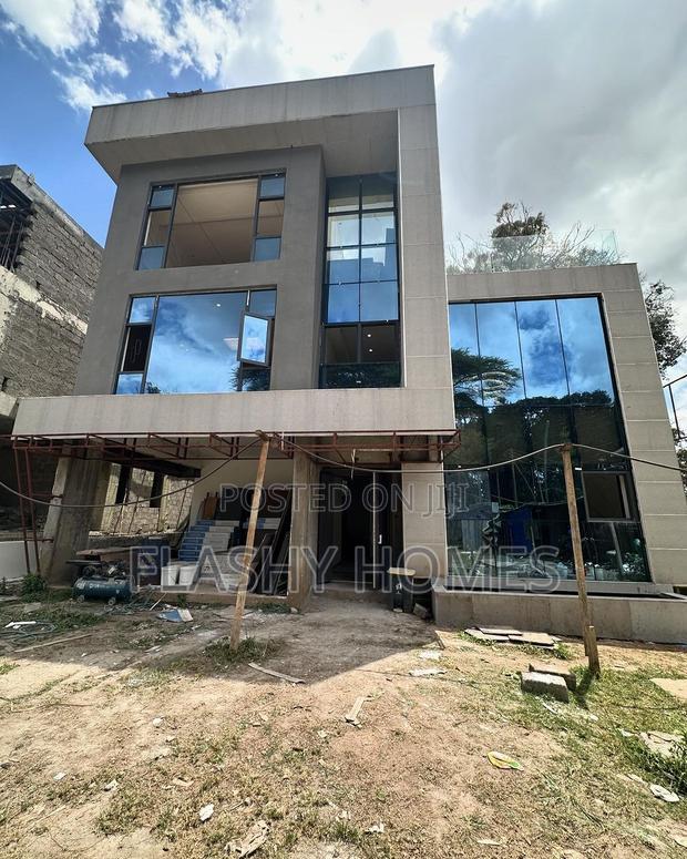 5bdrm Villa in Valley Arcade for sale