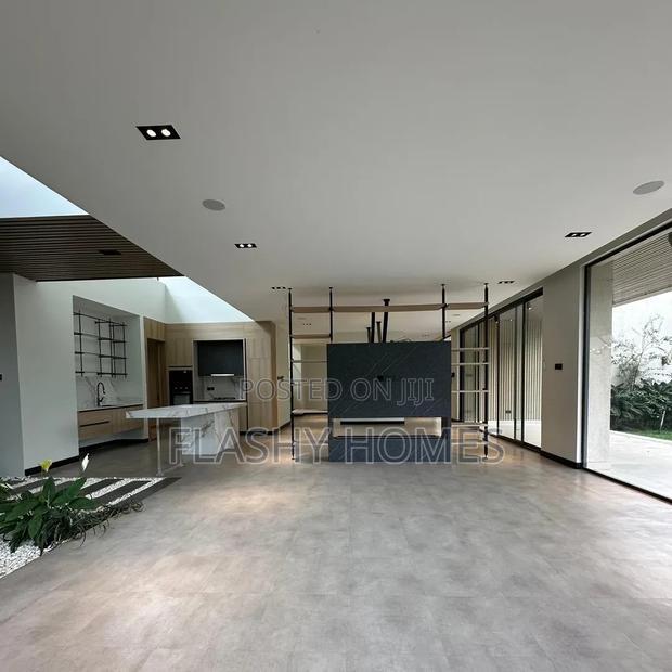5bdrm Villa in Westlands, Kyuna Estate for sale