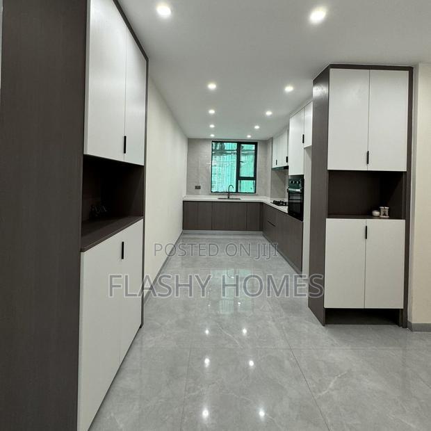 2bdrm Apartment in Kilimani for sale