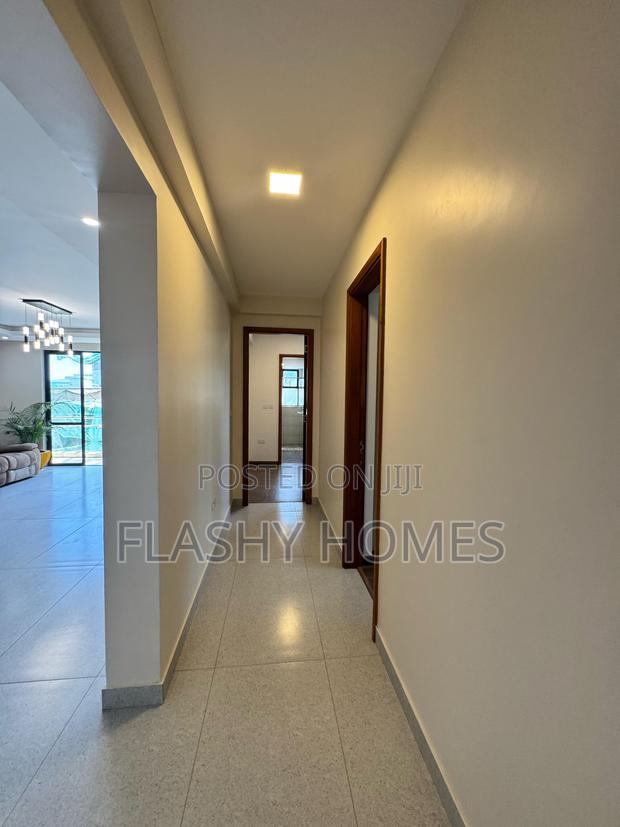 3bdrm Apartment in Westlands, Raphta Road Area for sale