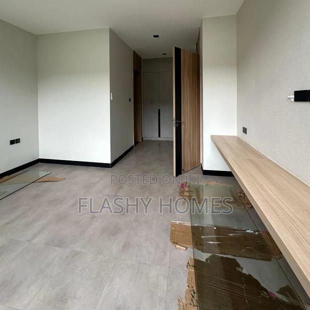 5bdrm Villa in Westlands, Kyuna Estate for sale