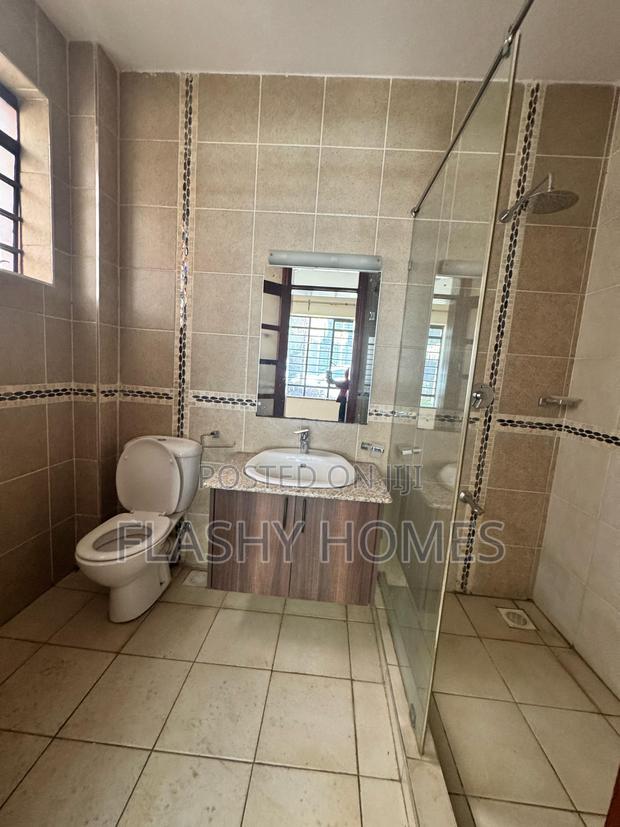 5bdrm Townhouse/Terrace in Lavington, Maziwa for sale