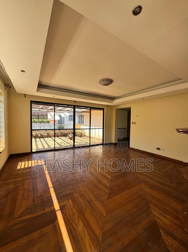 5bdrm Townhouse/Terrace in Lavington, Maziwa for sale
