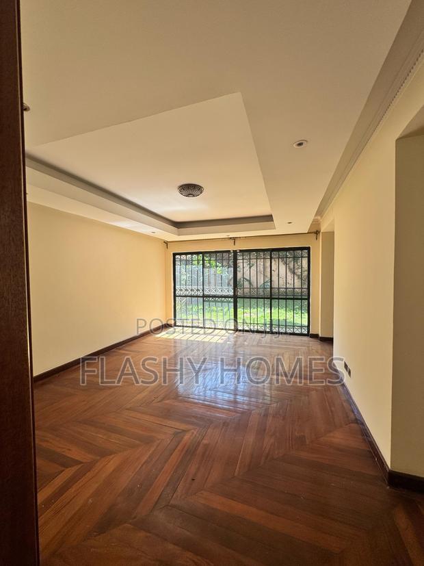5bdrm Townhouse/Terrace in Lavington, Maziwa for sale